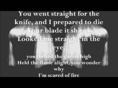 Paroles Straight For The Knife - Sia